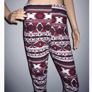 NEW 🔥Women’s Red Tribal Leggings
